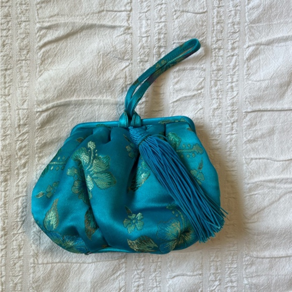 Pier 1 imports mini Asian pearl wristlet clutch purse